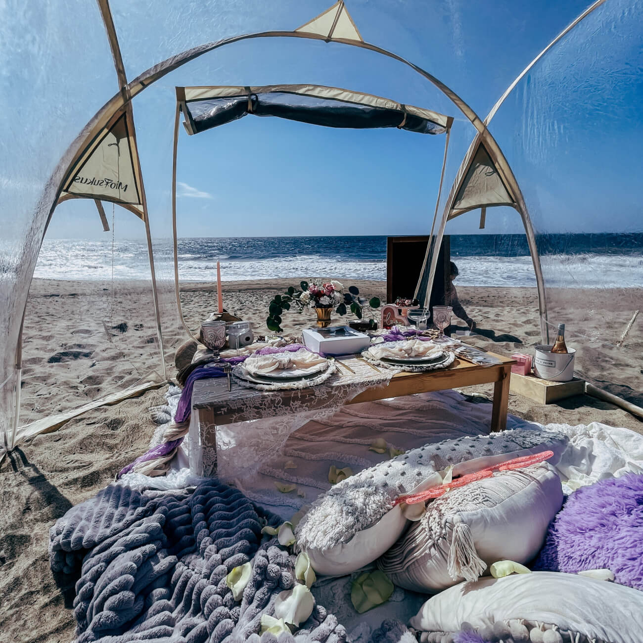 Beach-picnic-date-ideas-Laguna-scaled-1
