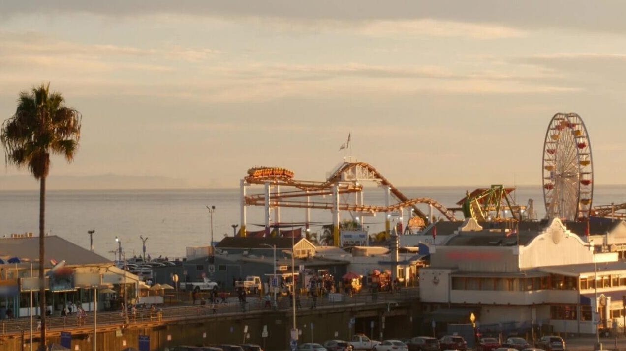 Luxury-picnic-santa-monica-scaled-e1687300265849-1300x1300-1